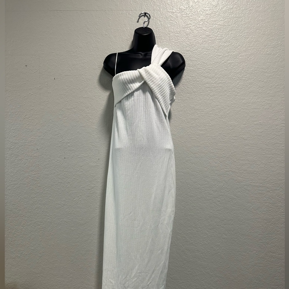 VICI COLLECTION Emberly One-Shoulder Midi Sweater Dress M - Picture 7 of 9